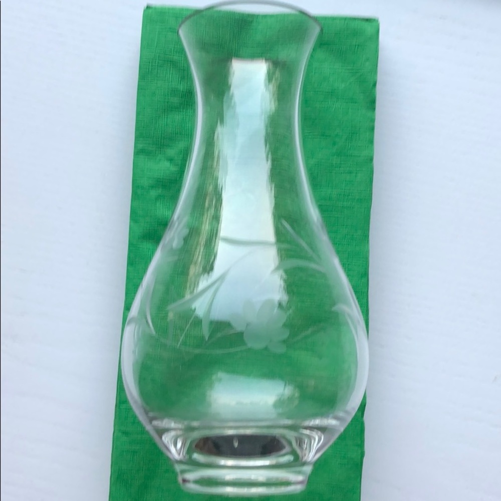 Vase - Picture 2 of 4